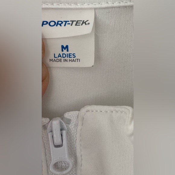 Sport tek- coldwell banker Women's Stretch 1/2-Zip Pullover - M - Picture 3 of 4